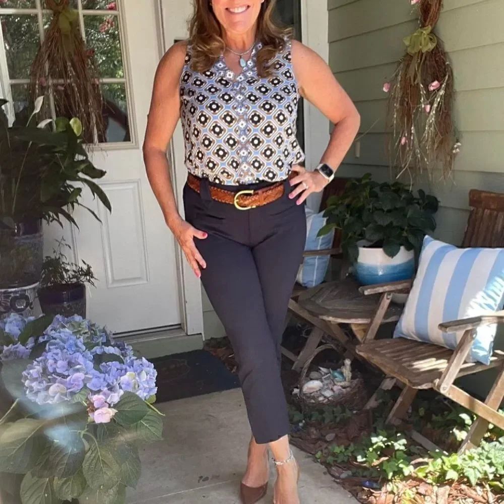 CAbi Barrister Trouser #6265 Navy Straight Leg Cropped Pants. Size 00. NWOT